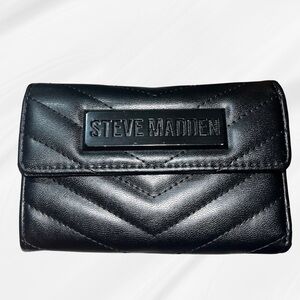 Steve Madden Black Quilted Chevron Faux Leather Wallet Bifold Brena